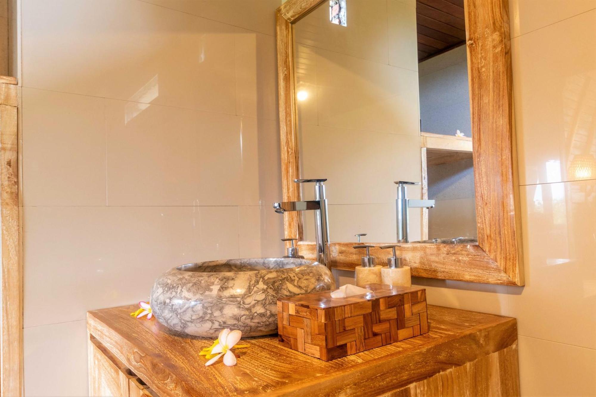 Alamgangga Villas Tirta Gangga Karangasem Szoba fotó
